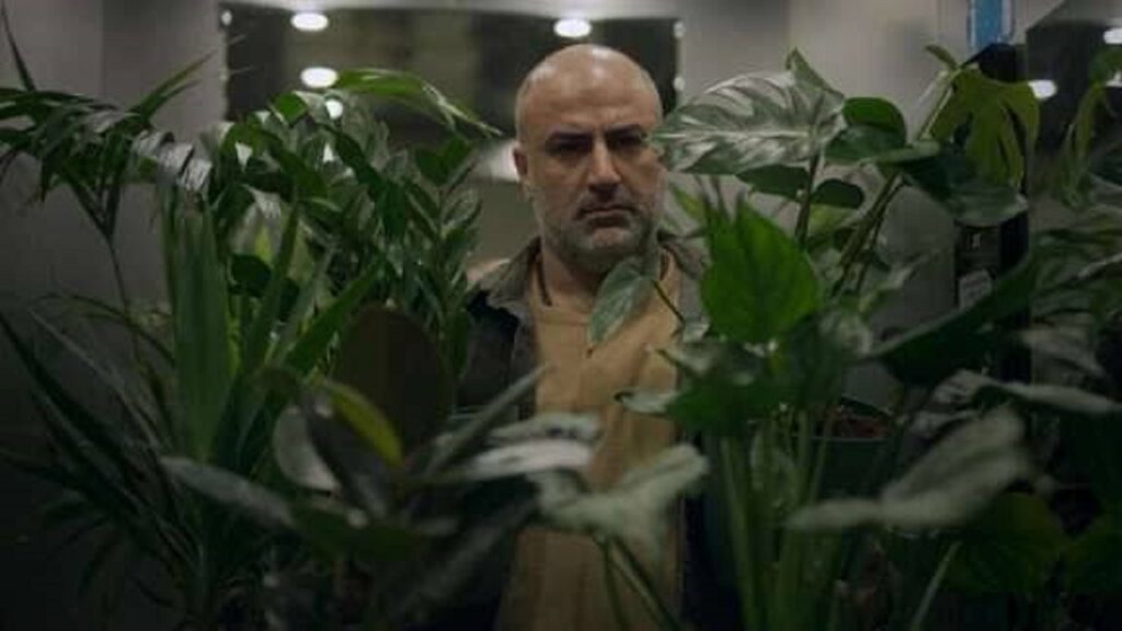 فیلم کمی نور علی عسگری نماینده ایران در جشنواره ونیز 2026 | رقابت با بزرگان سینما