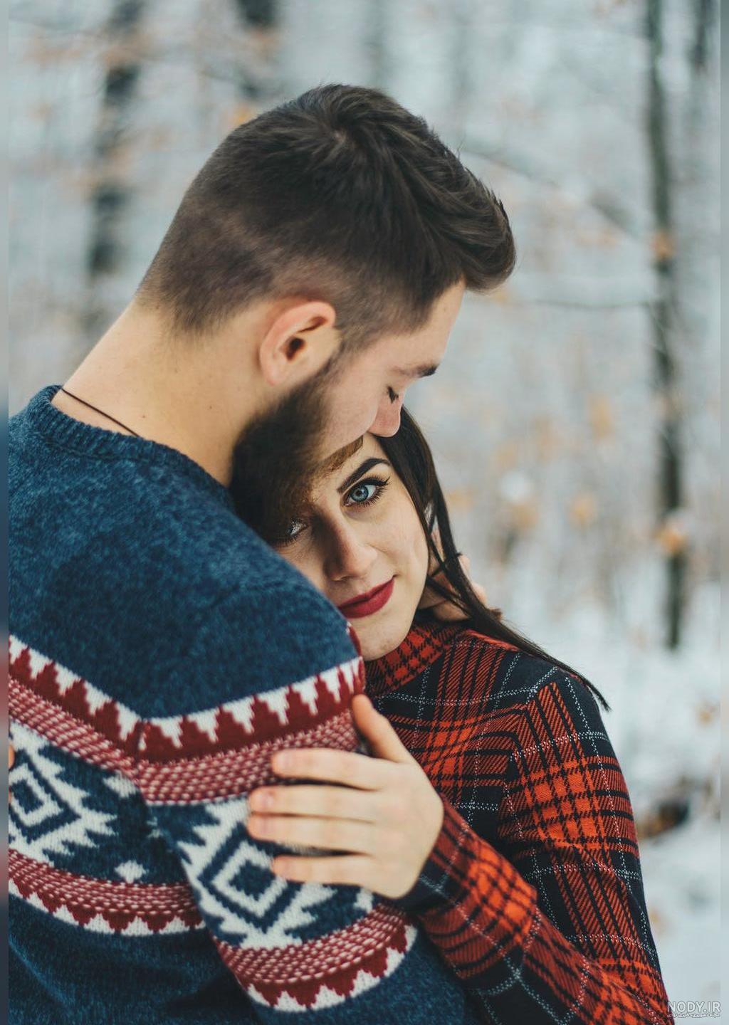 ژست عکس عاشقانه تو برف