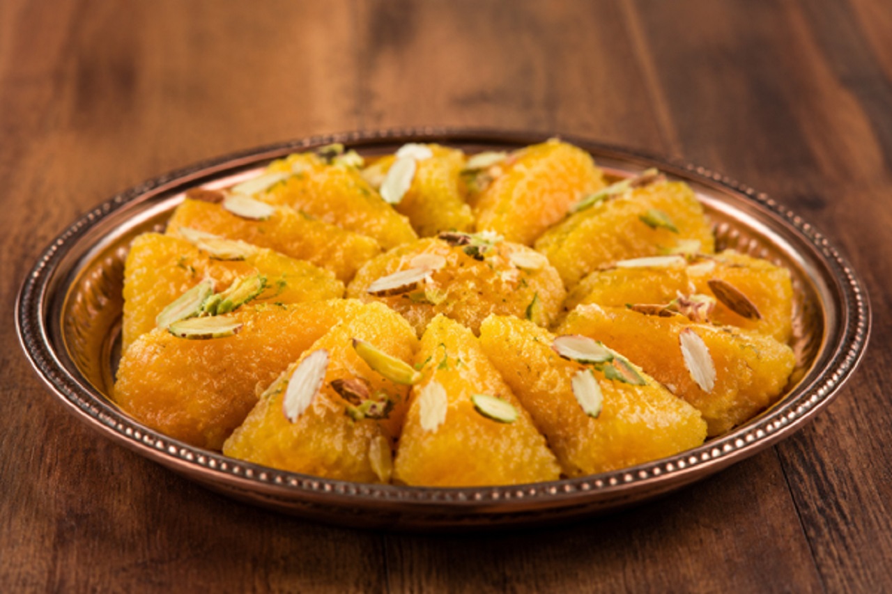 طرز تهیه حلوا زعفرانی