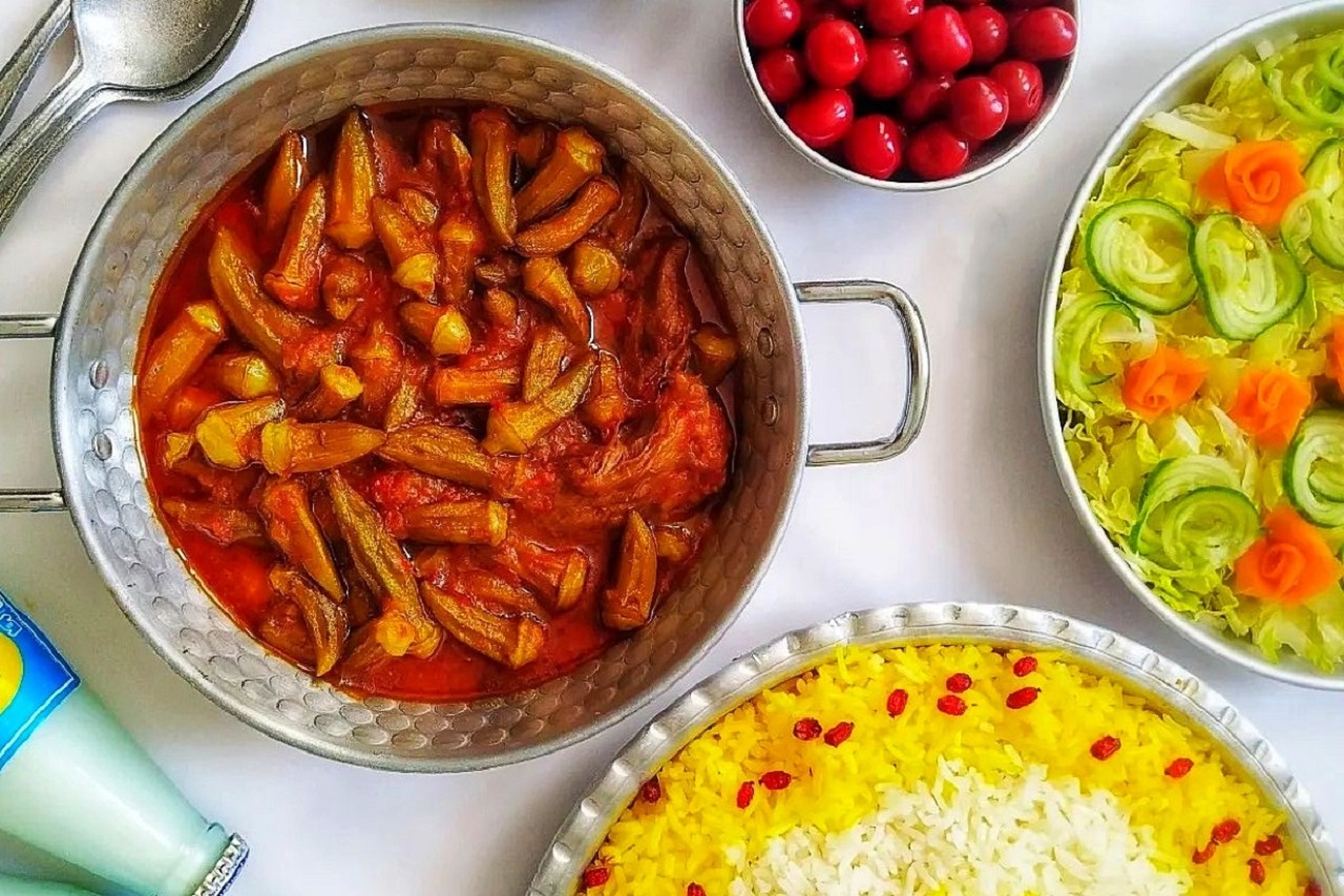 دستور خورشت بامیه با مرغ
