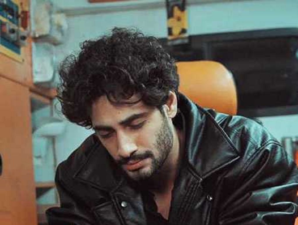 دانلود آهنگ خسته نشو هنوز همه درا رو ما بسته نشد | ﻣﻦ از ﺧﺪاﻣﻪ ﺗﻮ ﺑﺎﺷﻰ
