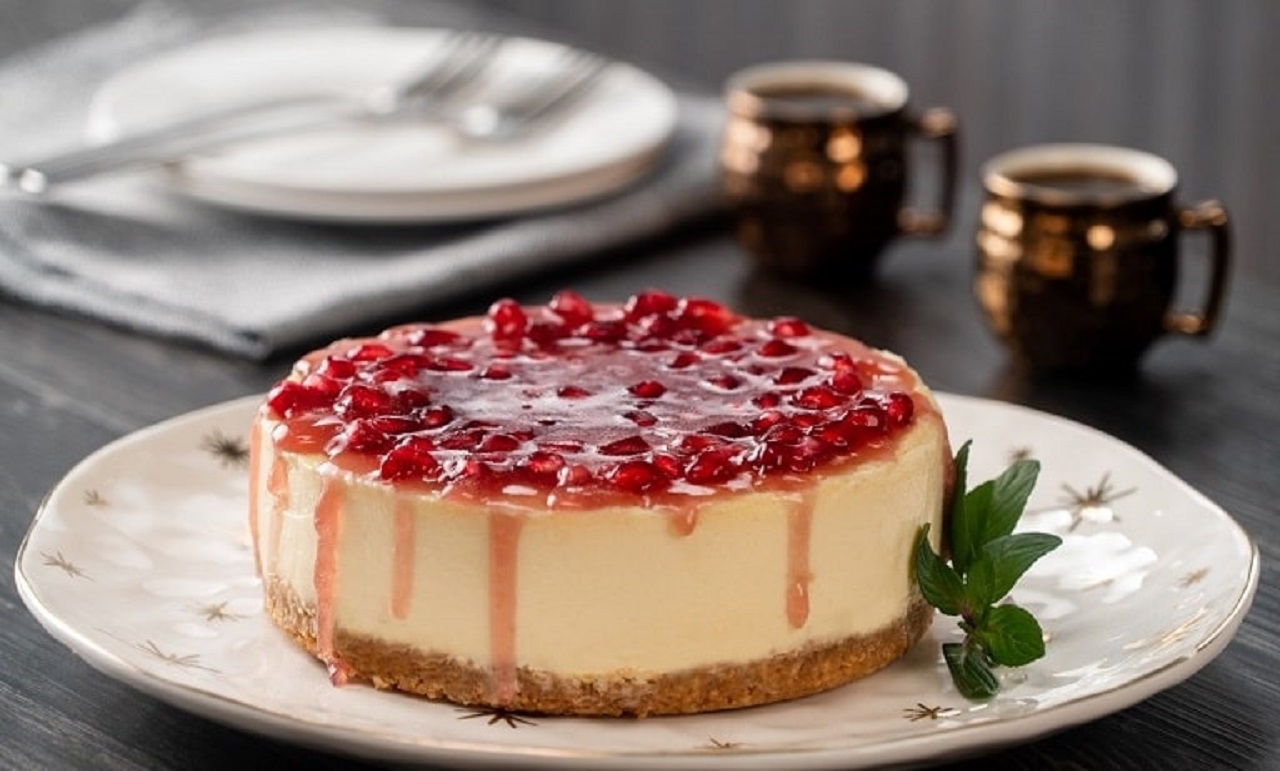 طرز تهیه چیز کیک انار