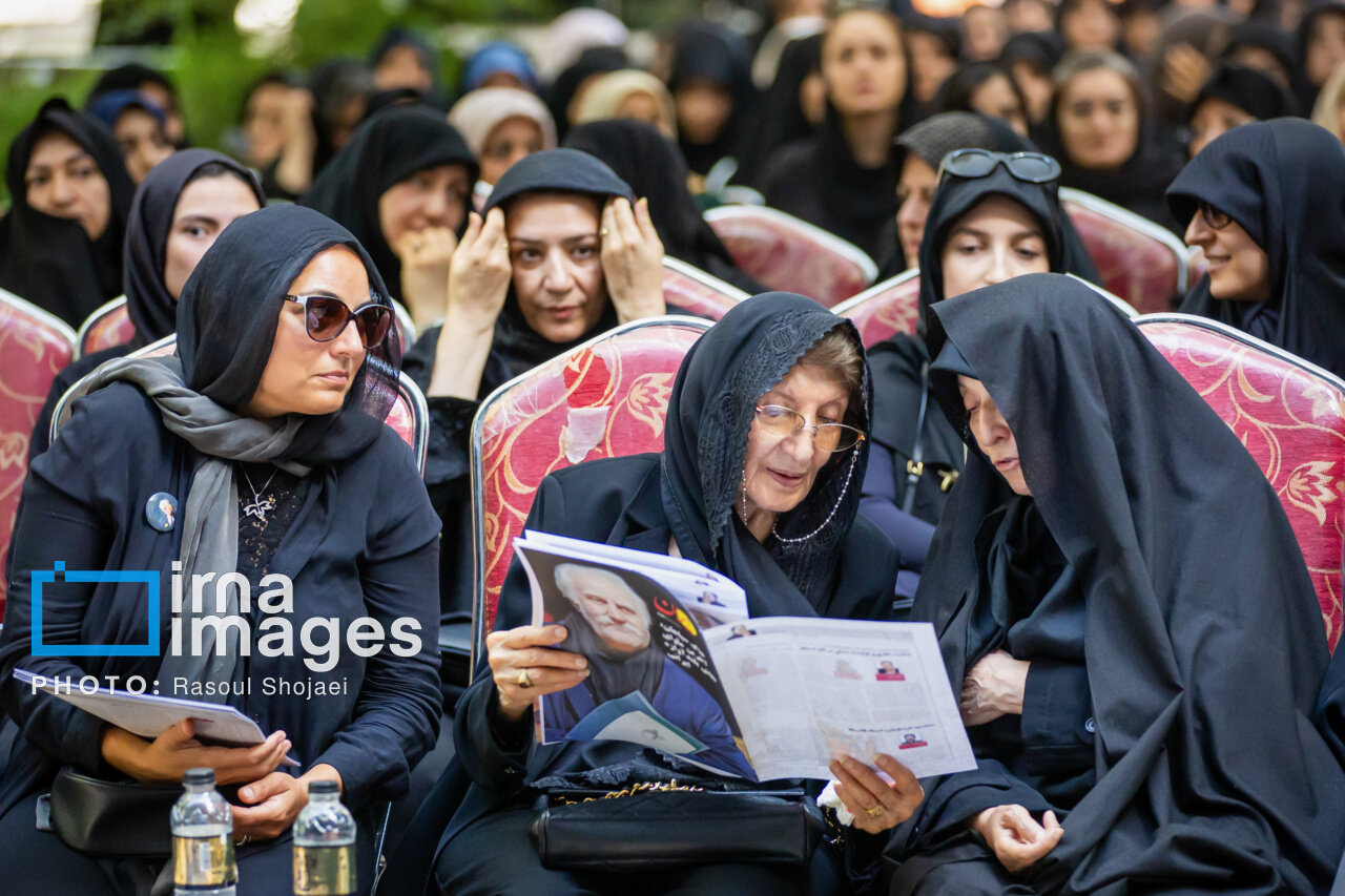 عکس فرزندان استاد فرشچیان