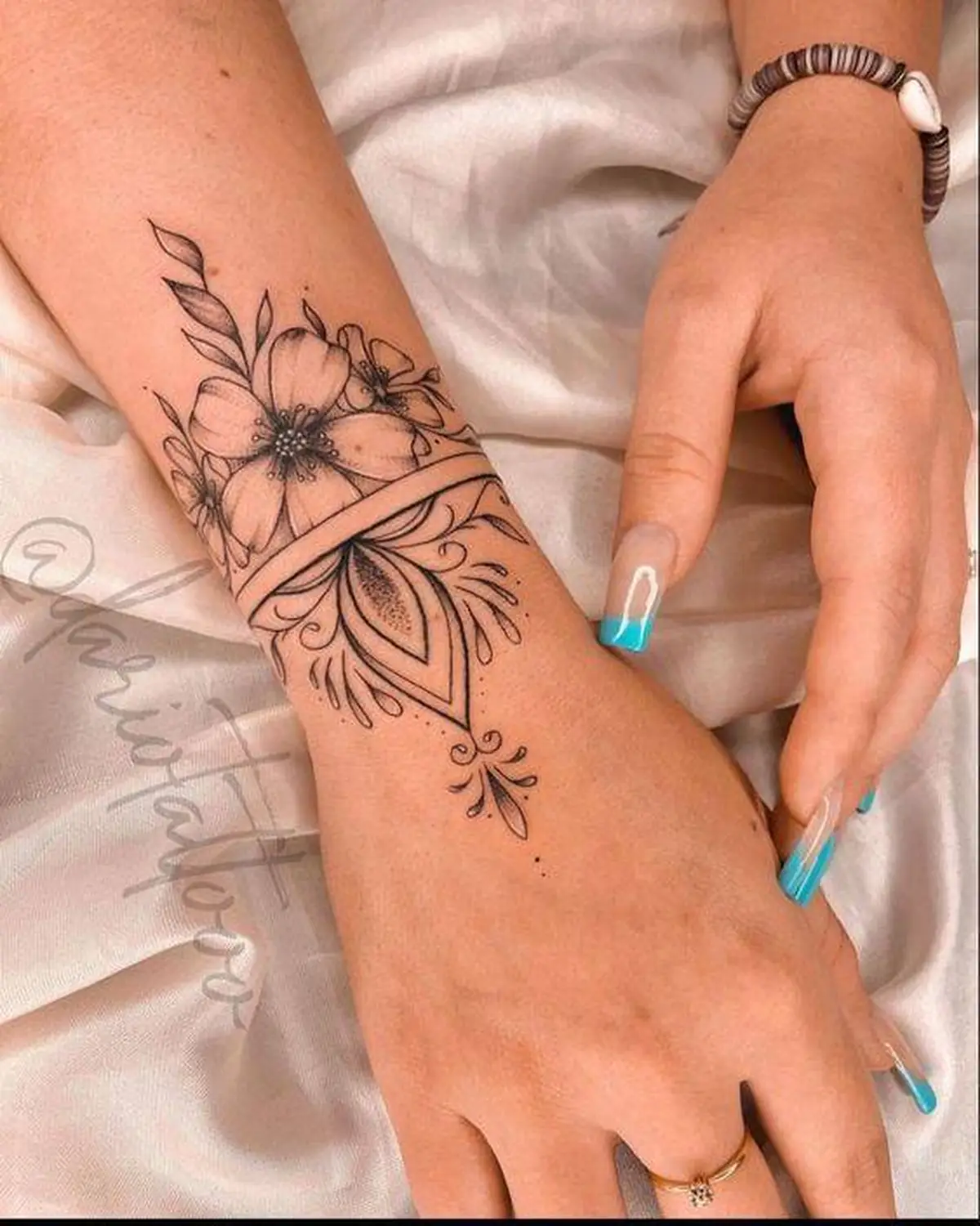 عکس تاتو روی دست