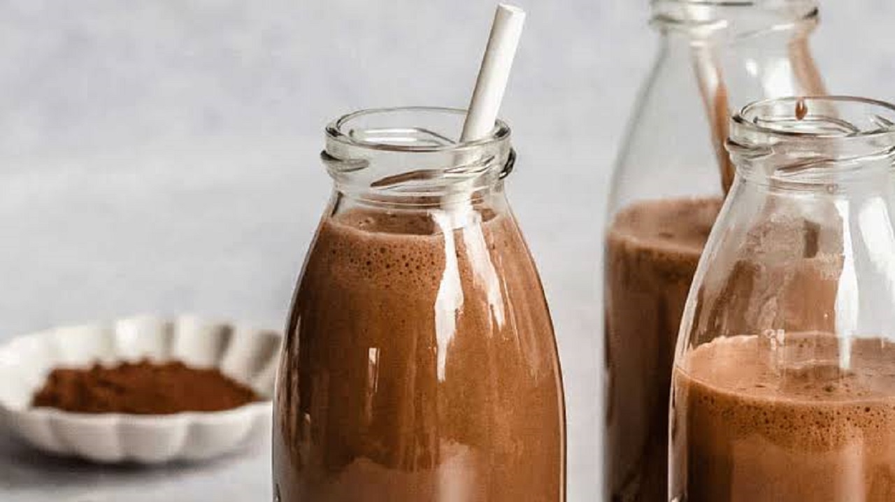 طرز تهیه شیر کاکائو