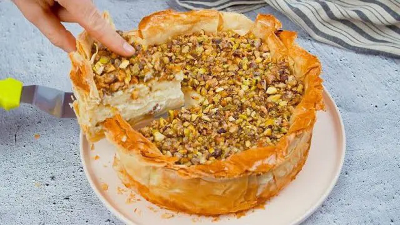 طرز تهیه کیک باقلوا شربتی
