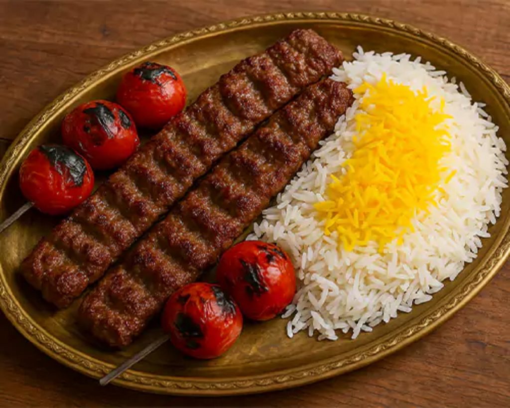 طرز تهیه کباب کوبیده رستورانی آبدار | فوت و فن کباب کوبیده در خانه طرز تهیه کباب کوبیده رستورانی آبدار | فوت و فن کباب کوبیده در خانه
