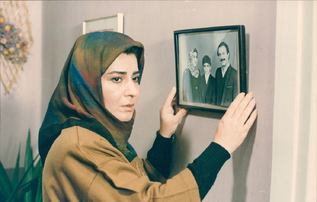نادیا دلدار گلچین بازیگر نقش خانم صابری