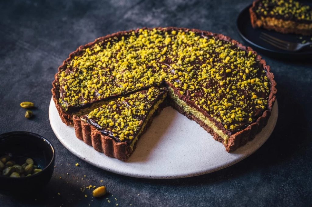 طرز تهیه تارت پسته ای خانگی | دسری شیک با کرم پسته خوشمزه