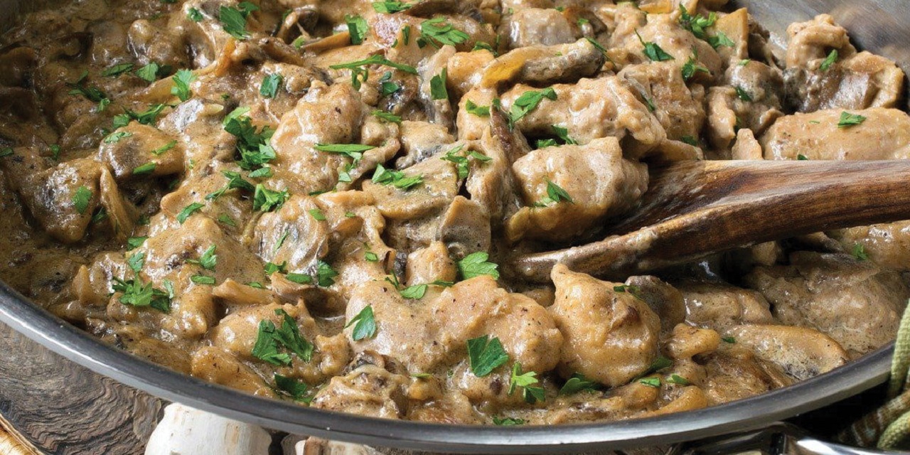 طرز تهیه چیکن استراگانف