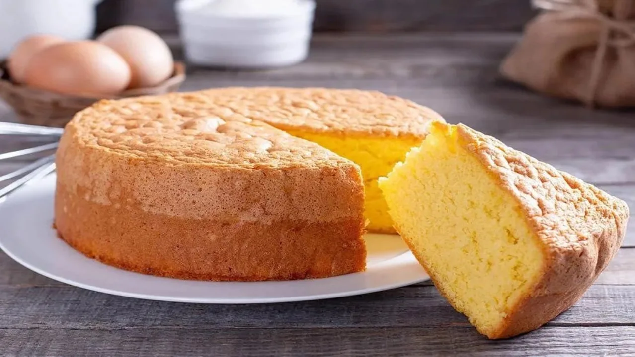 طرز تهیه کیک ساده با پف زیاد