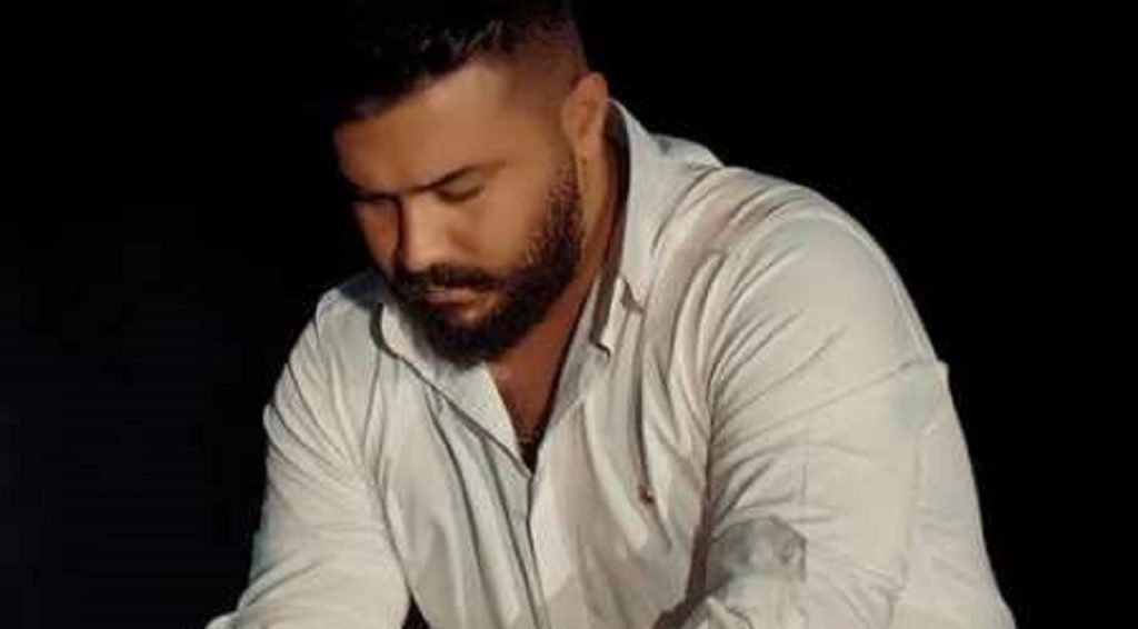 دانلود آهنگ چنی تو نازی اخه چنی تو نازی رضا کرمی | اﻫﻞ زﻣﻴﻨﻰ آﺳﻤﺎن ﮔﺮدﻳﺪه ﺑﺎزی